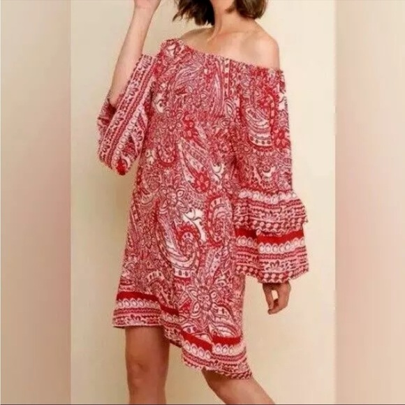 Umgee Women's SZ M Off Shoulder Bell Sleeve Red Paisley Boho Cottage Cowgirl - Picture 1 of 11